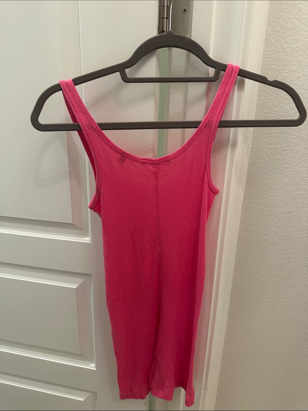 Vince Hot Pink Ribbed Tank Top - Picture 3 of 3